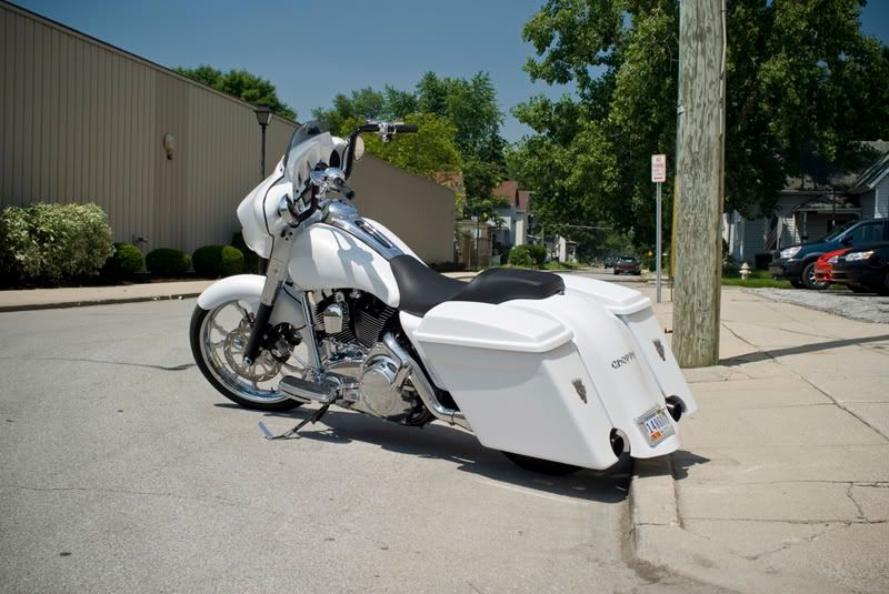 Baggers | :: Chad's Street Glide | Bad Dad | Custom Bagger ... custom harley wiring harness 